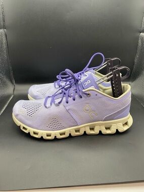 On Cloud Helion CloudTec Women’s Size 8.5 Purple Running Athletic Shoes